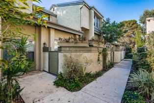 Condominium, 3211 Caminito Eastbluff, La Jolla, CA  La Jolla, CA 92037