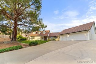 Single Family Residence, 40781 Via De La Roca, Fallbrook, CA 92028 - 2