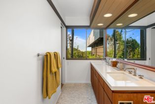 Single Family Residence, 13547 Contour dr, Sherman Oaks, CA 91423 - 21