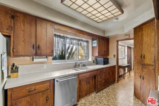 Single Family Residence, 4210 Sepulveda blvd, Sherman Oaks, CA 91403 - 24