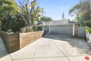 Single Family Residence, 12948 Hartsook st, Sherman Oaks, CA 91423 - 4