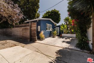 Single Family Residence, 555 Indiana ave, Venice, CA 90291 - 46