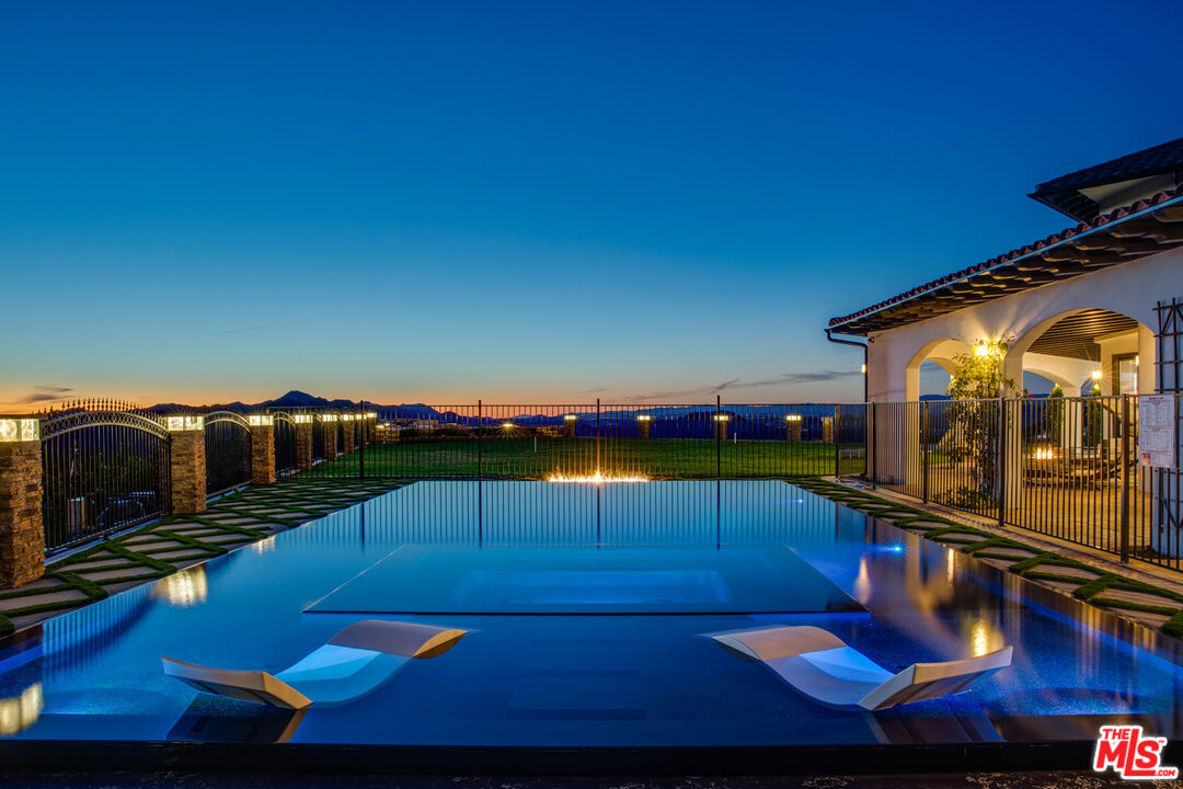 , 24573 Piuma rd, Malibu, CA 90265 - 1