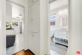 Single Family Residence, 2003 Linden ave, Venice, CA 90291 - 11