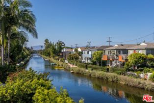 Single Family Residence, 3001 Grand Canal, Venice, CA 90291 - 40