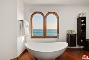 Single Family Residence, 32804 Pacific Coast hwy, Malibu, CA 90265 - 35