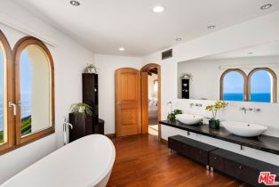 Single Family Residence, 32804 Pacific Coast hwy, Malibu, CA 90265 - 34