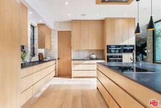 Single Family Residence, 1011 Georgina ave, Santa Monica, CA 90402 - 10