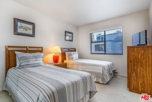 Condominium, 5711 Owensmouth ave, Woodland Hills, CA 91367 - 13