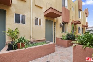 Single Family Residence, 5350 Sepulveda blvd, Sherman Oaks, CA 91411 - 12