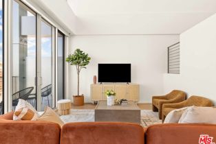 , 200 Ocean blvd, Long Beach, CA 90802 - 6