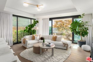 Condominium, 8420 Sunset blvd, West Hollywood , CA 90069 - 5