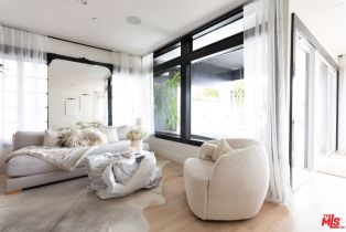 Single Family Residence, 653 Palisades Beach rd, Santa Monica, CA 90402 - 10