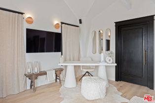 Single Family Residence, 653 Palisades Beach rd, Santa Monica, CA 90402 - 21