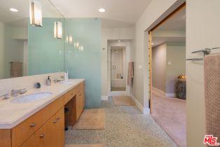 Single Family Residence, 13477 Contour dr, Sherman Oaks, CA 91423 - 35