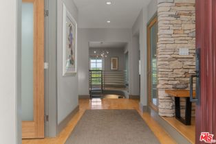 Single Family Residence, 13477 Contour dr, Sherman Oaks, CA 91423 - 8