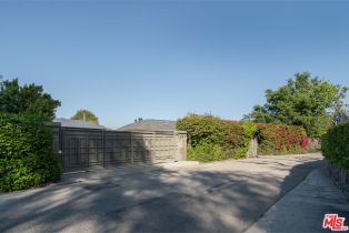 Single Family Residence, 13477 Contour dr, Sherman Oaks, CA 91423 - 45