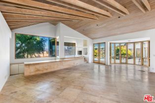 , 11975 Crest pl, Beverly Hills, CA 90210 - 11