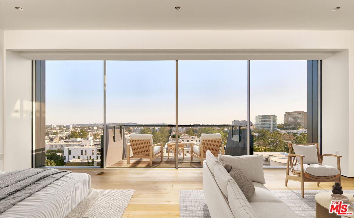 Condominium, 8899 Beverly blvd, West Hollywood , CA 90048 - 1