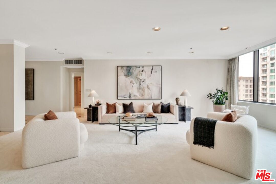 Condominium, 10724 Wilshire blvd, Westwood, CA 90024 - 1