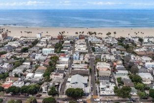 , 132 Brooks ave, Venice, CA 90291 - 5