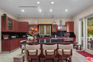 , 156 Clark dr, Beverly Hills, CA 90211 - 7