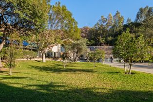 Single Family Residence, 3410 Serra rd, Malibu, CA 90265 - 24