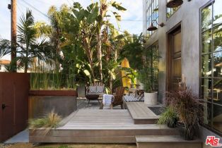 Single Family Residence, 1337 6TH ave, Venice, CA 90291 - 4