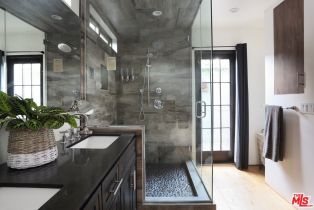 Single Family Residence, 1337 6TH ave, Venice, CA 90291 - 25