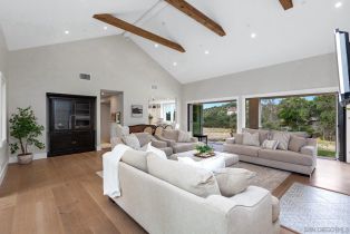 Single Family Residence, 2747 Via Del Robles, Fallbrook, CA 92028 - 7