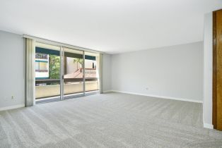 Condominium, 6455 La Jolla, La Jolla, CA 92037 - 4