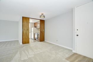 Condominium, 6455 La Jolla, La Jolla, CA 92037 - 7