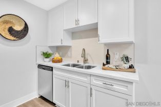 Condominium, 8644 Via Mallorca, La Jolla, CA 92037 - 19