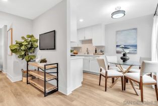 Condominium, 8644 Via Mallorca, La Jolla, CA 92037 - 9