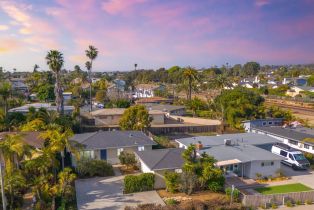 Single Family Residence, 370 Tamarack ave, Carlsbad, CA 92008 - 3