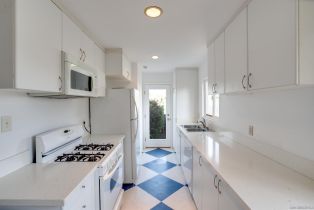 Single Family Residence, 370 Tamarack ave, Carlsbad, CA 92008 - 6