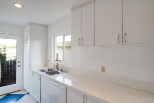 Single Family Residence, 370 Tamarack ave, Carlsbad, CA 92008 - 8