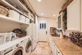 Single Family Residence, 13327 Calle Colina, Poway, CA 92064 - 50