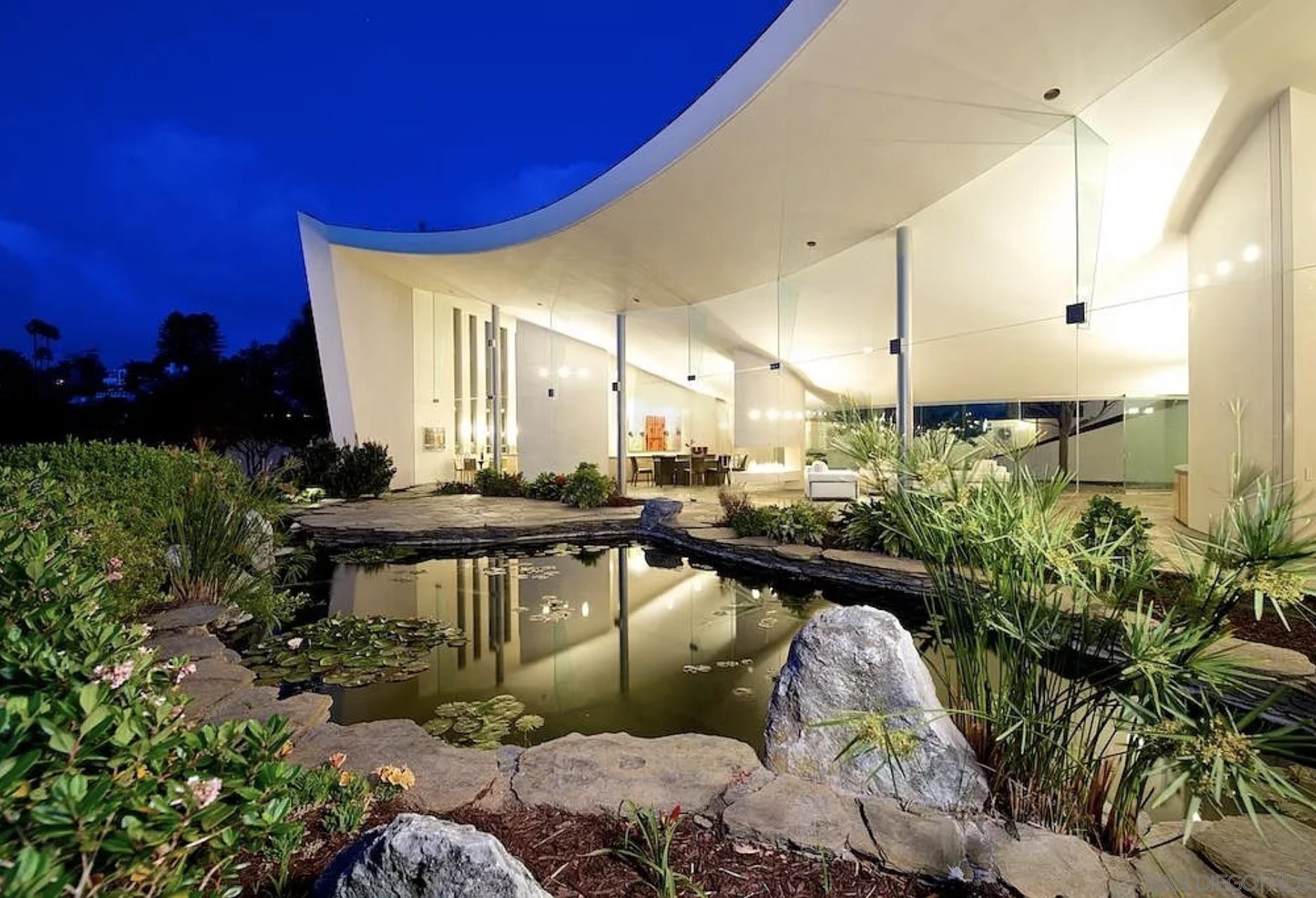 , 724 Muirlands Vista way, La Jolla, CA 92037 - 1