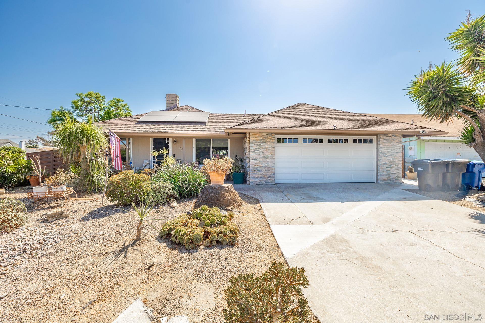 Single Family Residence, 127 Warner st, Oceanside, CA 92058 - 1