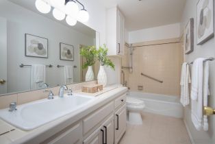 Condominium, 736 F ave, Coronado, CA 92118 - 26