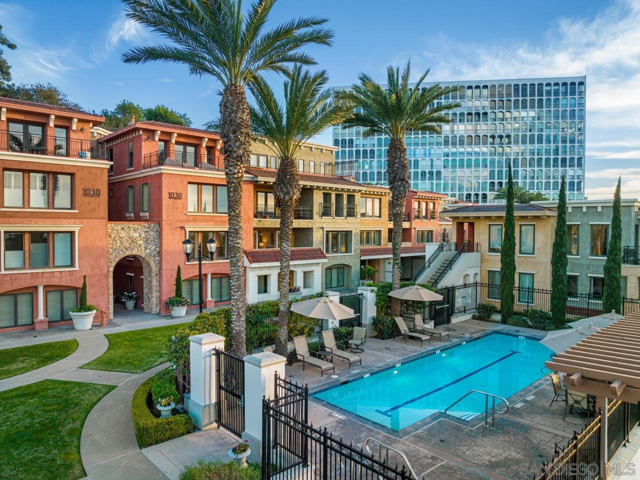 Condominium, 1040 Genter st, La Jolla, CA 92037 - 1