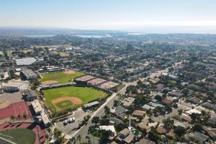 Single Family Residence, 3275 Maezel ln, Carlsbad, CA 92008 - 40