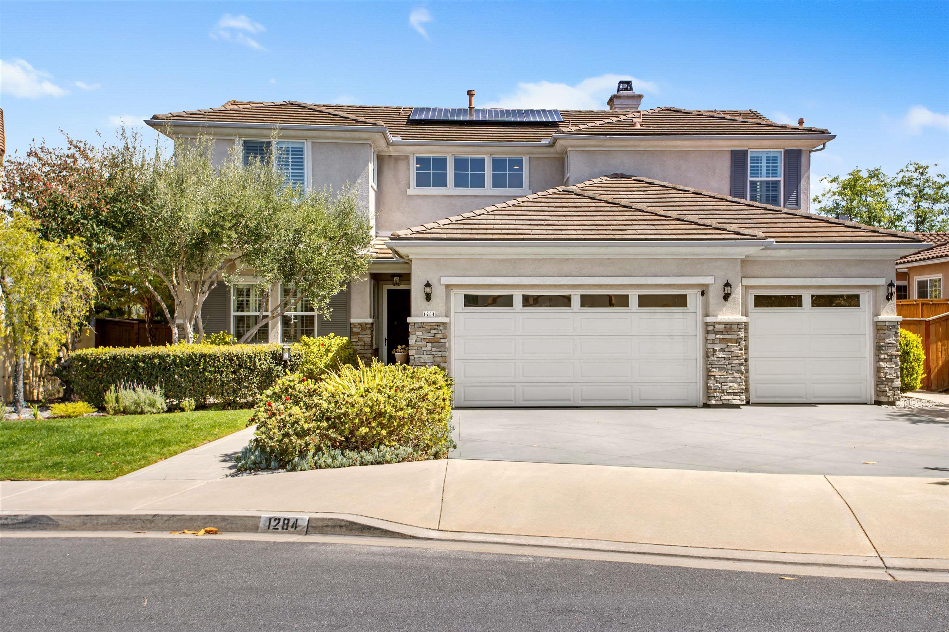 Single Family Residence, 1284 Panorama Ridge rd, Oceanside, CA 92056 - 1