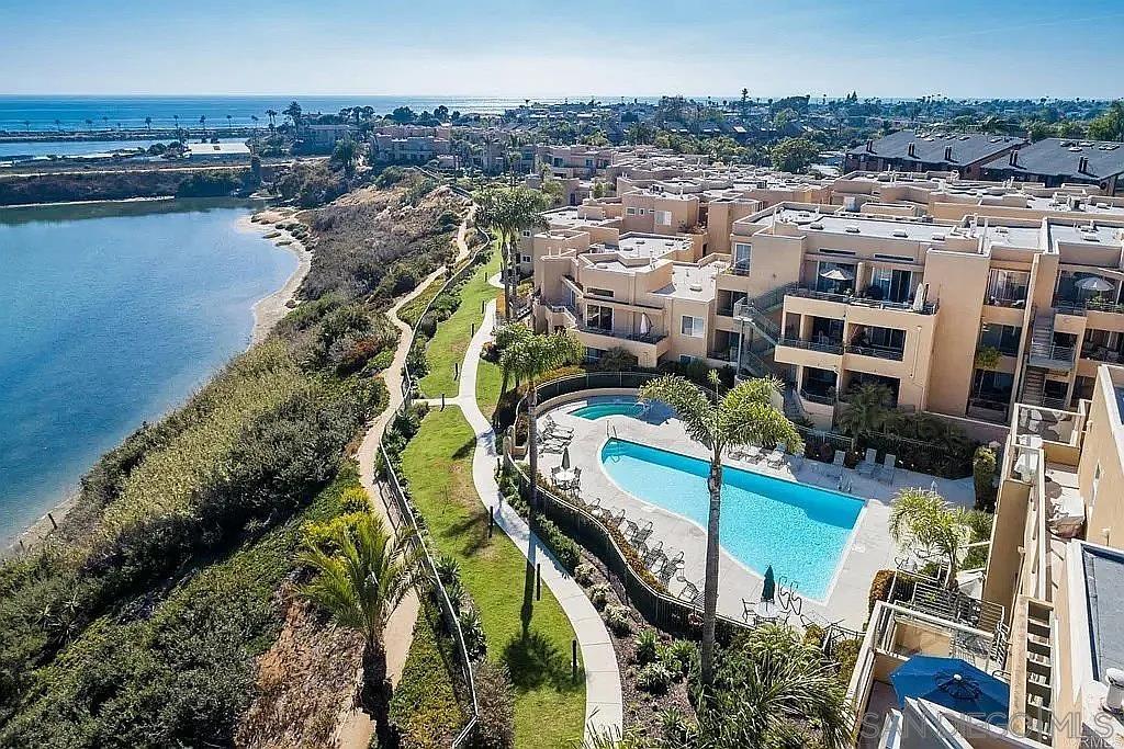 Condominium, 817 Kalpati cir, Carlsbad, CA 92008 - 1