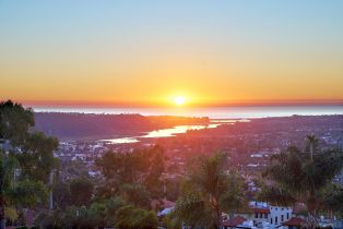 Single Family Residence, 7117 Obelisco cir, Carlsbad, CA 92009 - 75