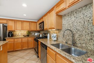 Condominium, 13200 Pacific Promenade prome, Playa Vista, CA 90094 - 14