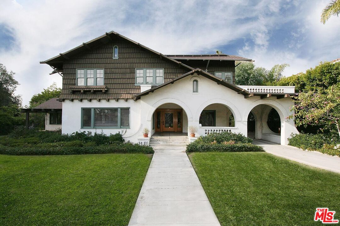 , 801 Rodeo dr, Beverly Hills, CA 90210 - 1