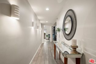 Condominium, 245 Main st, Venice, CA 90291 - 3