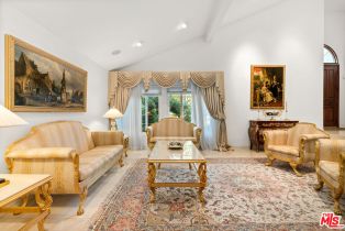 Single Family Residence, 16230 Meadowcrest rd, Sherman Oaks, CA 91403 - 4